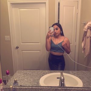 Meet your Posher, April